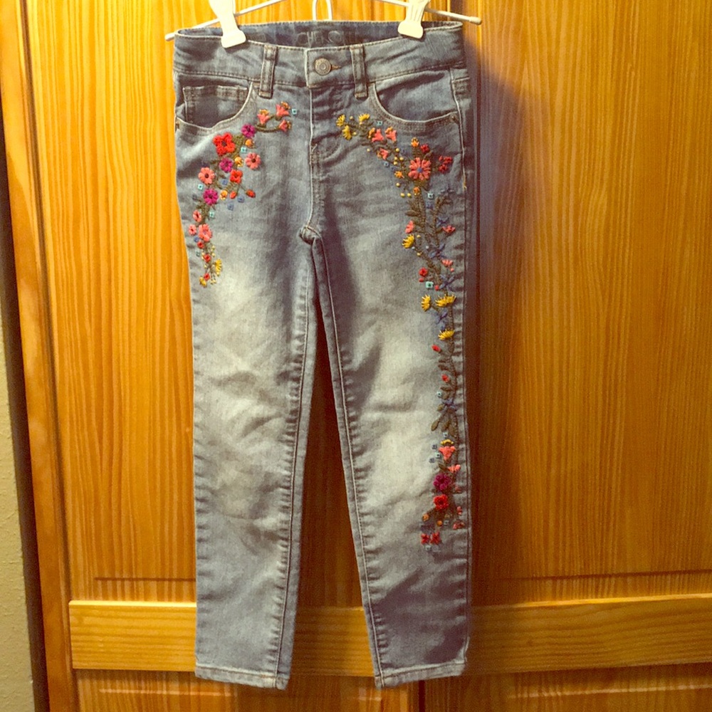Cherokee embroidered jeans